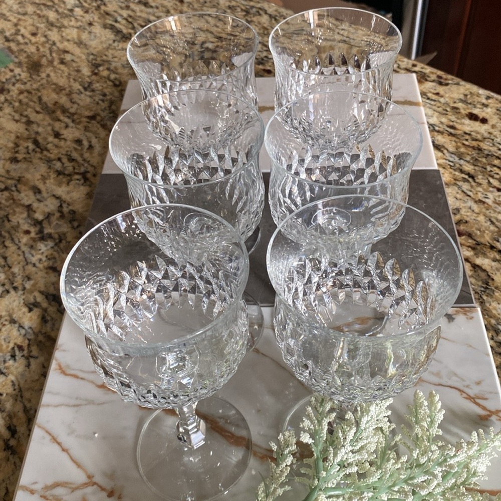 Set the of 6 vintage Schott Zweisel Crystal Desiree wine glasses.